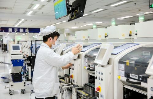 從“指尖代碼”到“車間轟鳴” 走訪合肥制造工廠，探尋00后技工選擇背后的時代邏輯